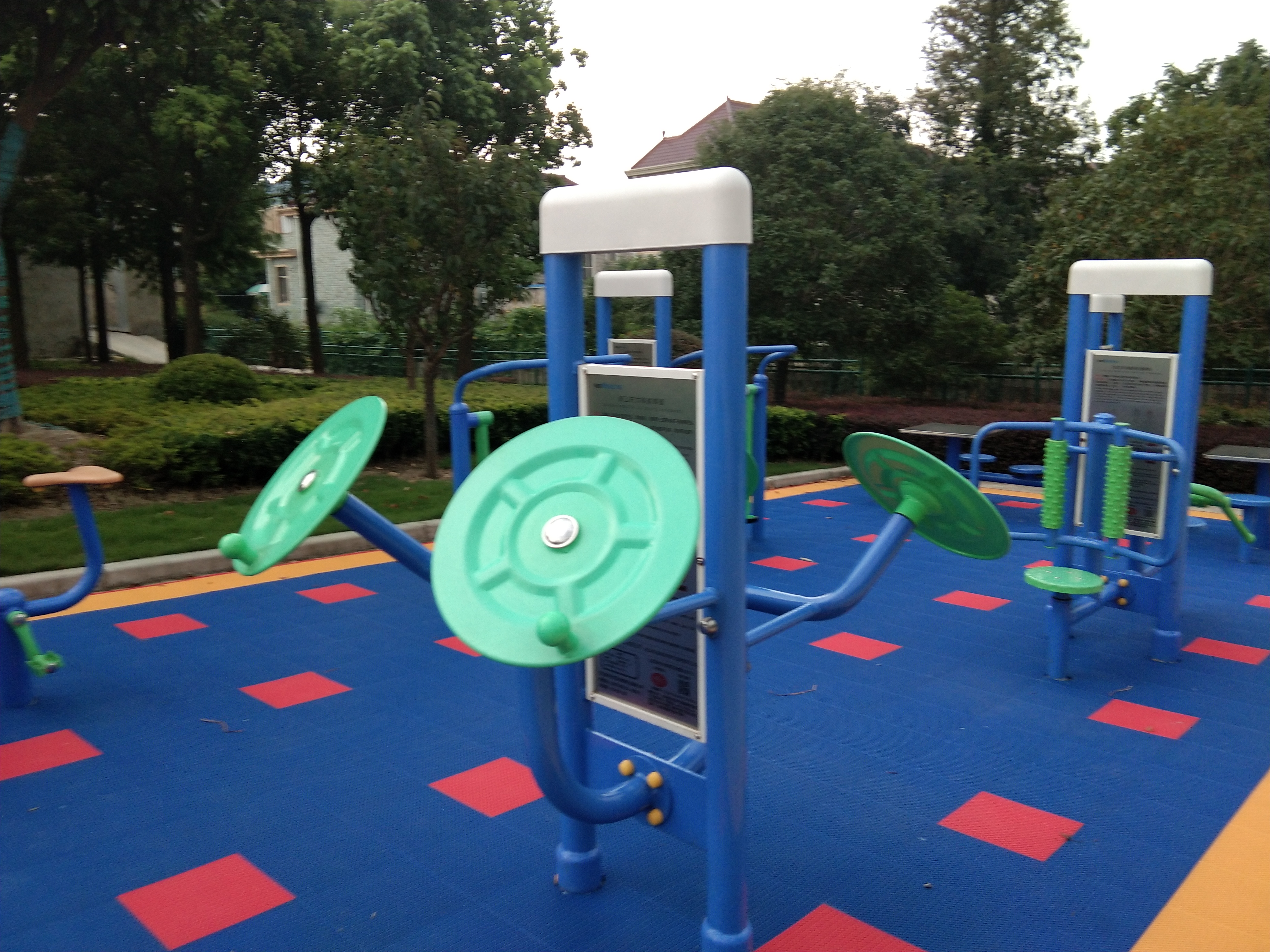 雙立柱太極揉推器