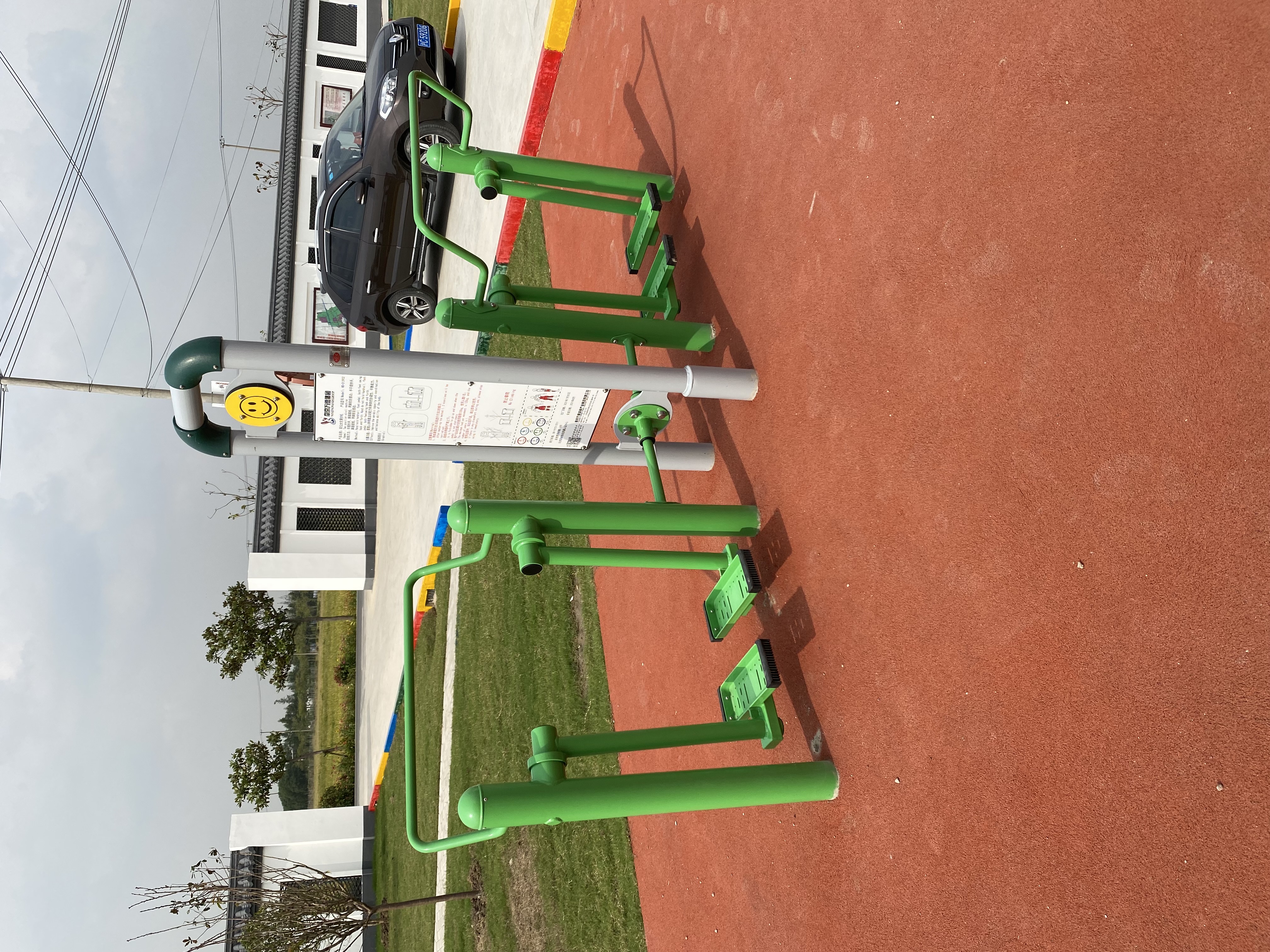 二位智能太空漫步機(jī)