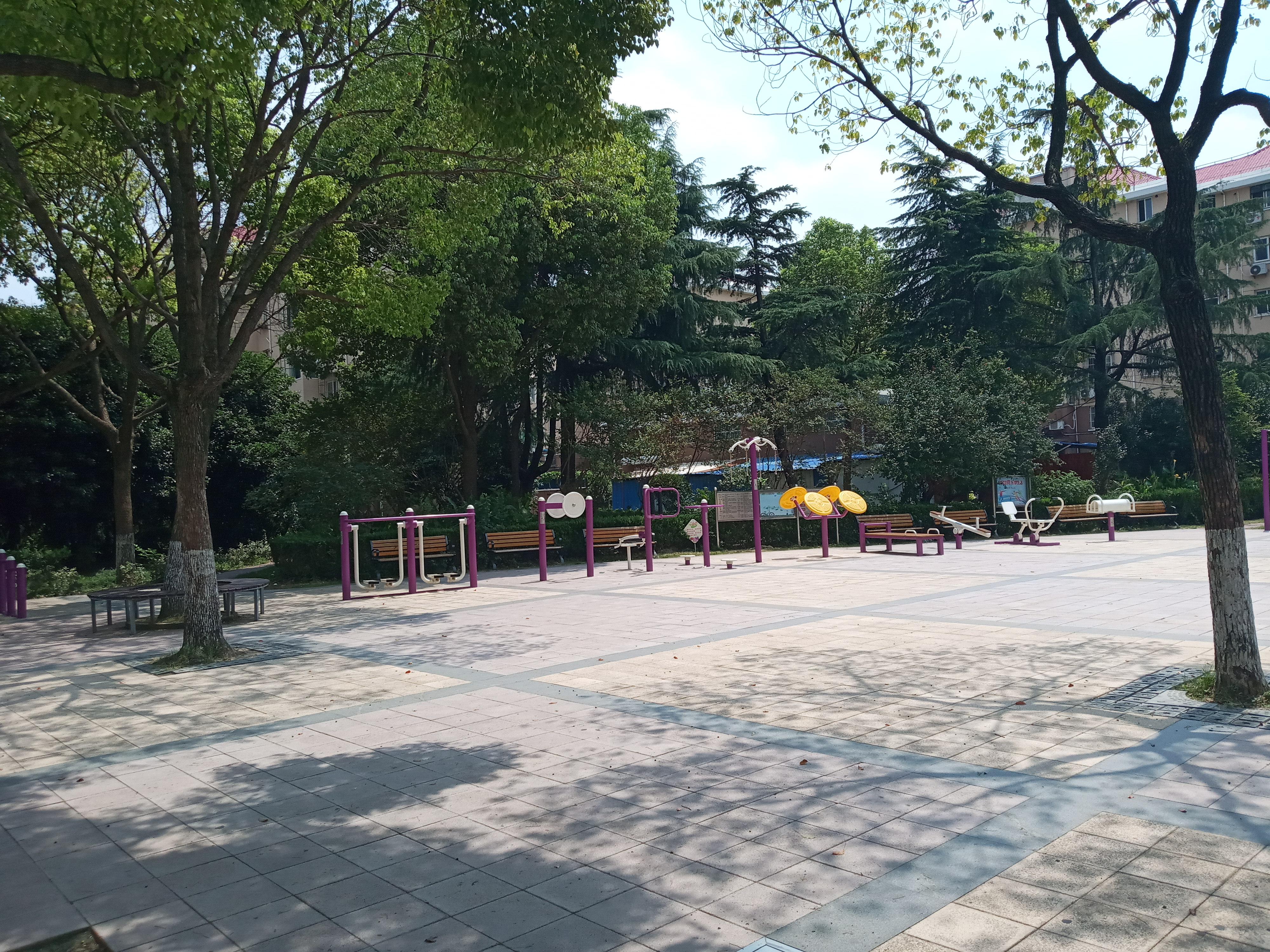 平吉二村居委健身苑點(diǎn)