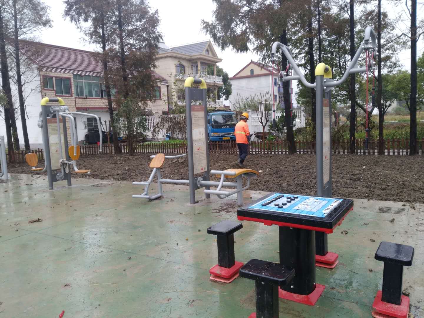 柘林鎮(zhèn)新寺村騎塘5組市民益智健身苑點(diǎn)