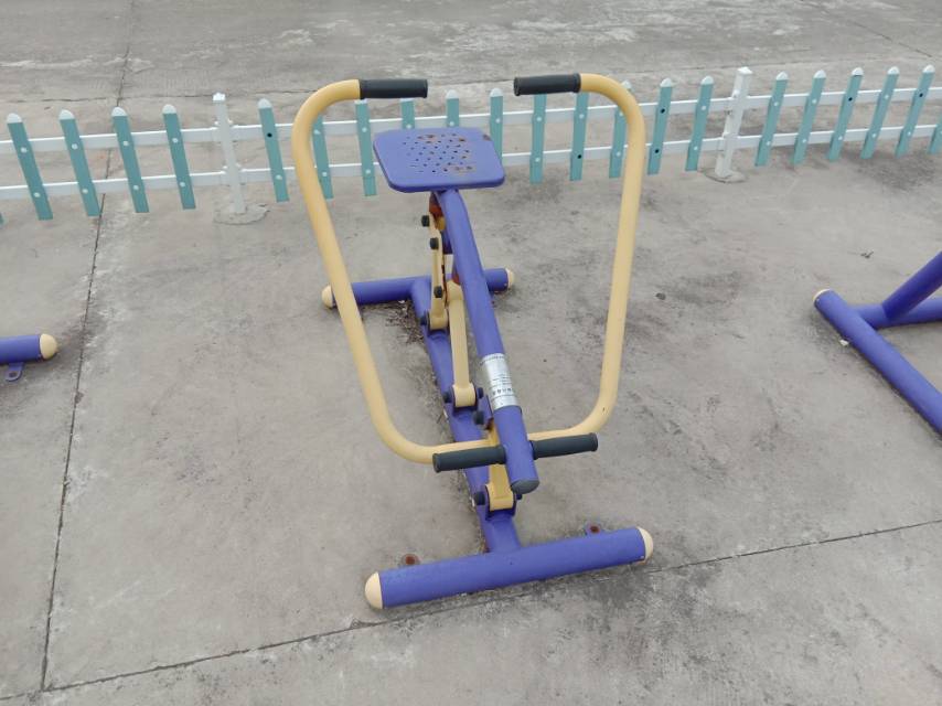 劃船訓(xùn)練器