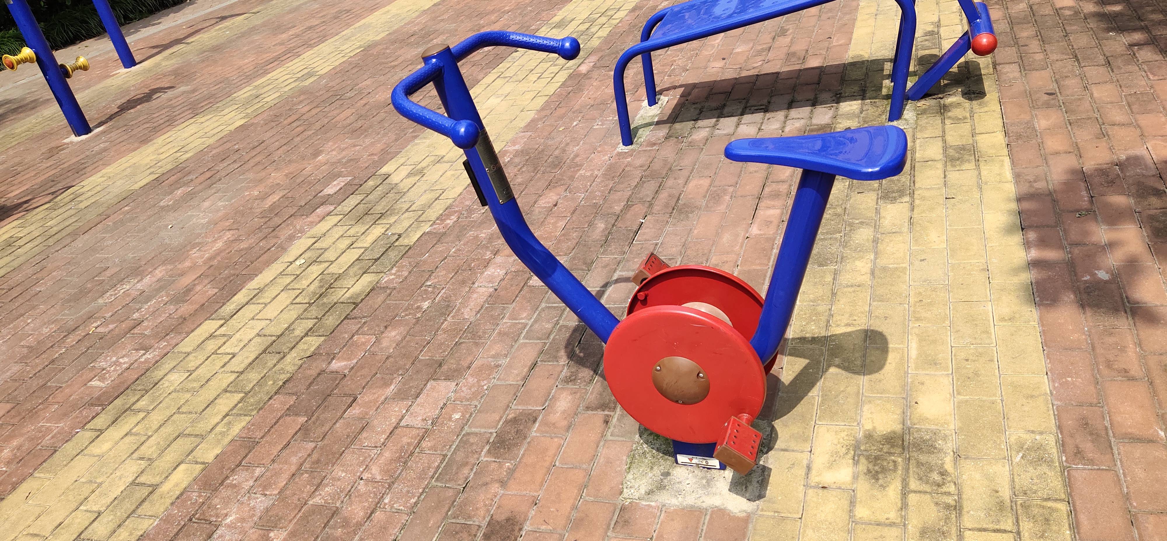 直立健身車(chē)