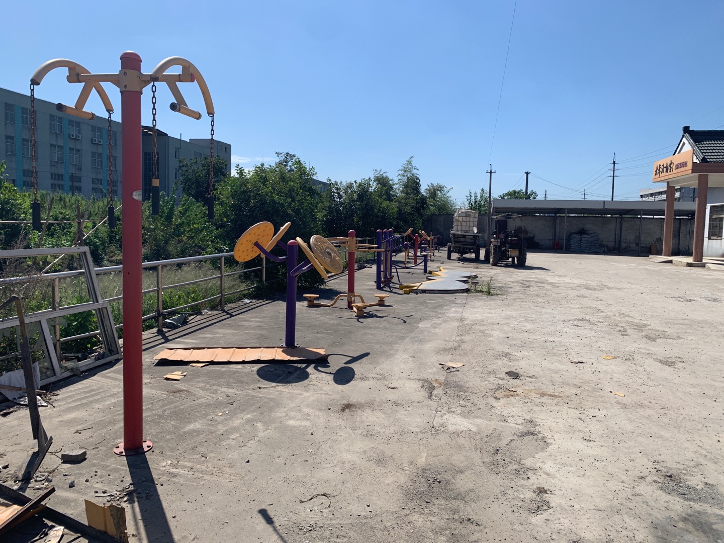 溫河村光華老年活動室健身點