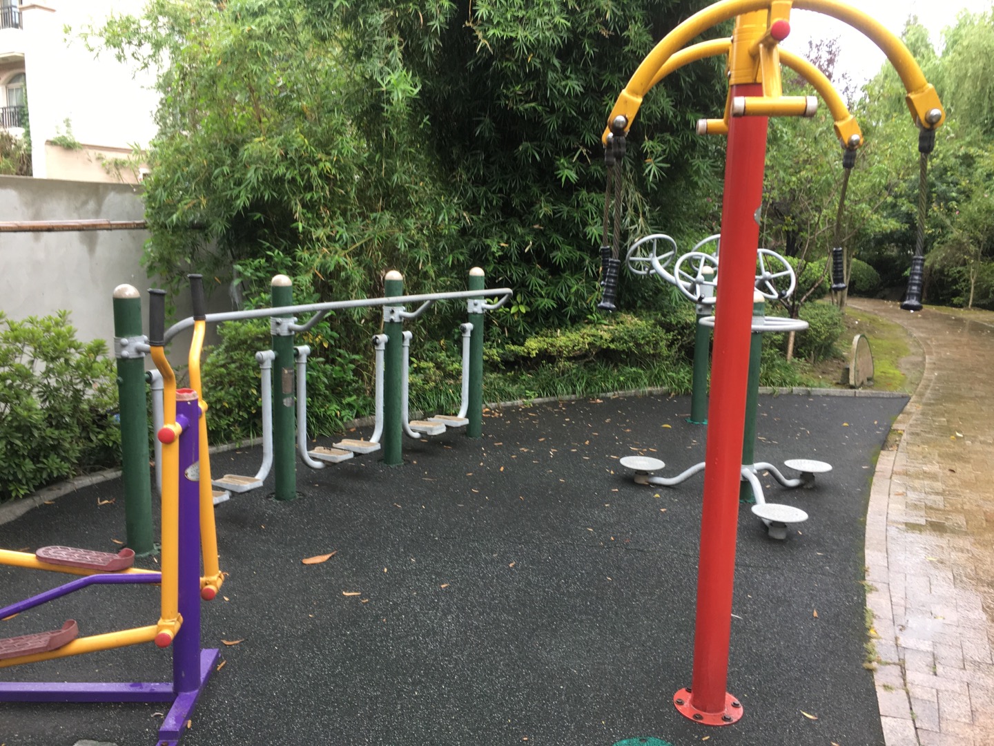 復(fù)地愛倫坡一期益智健身點(diǎn)