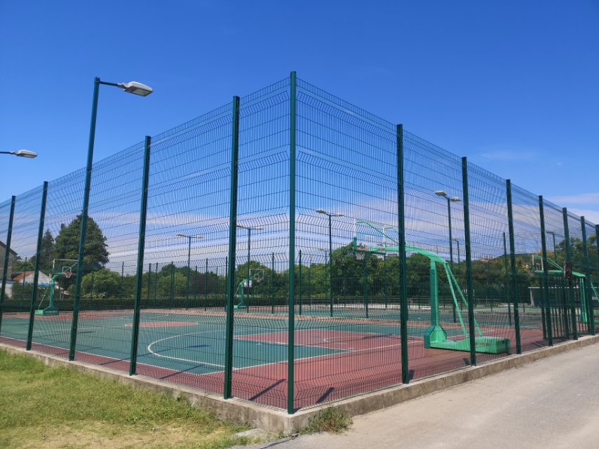 漕涇鎮(zhèn)社區(qū)公共運(yùn)動(dòng)場(chǎng)