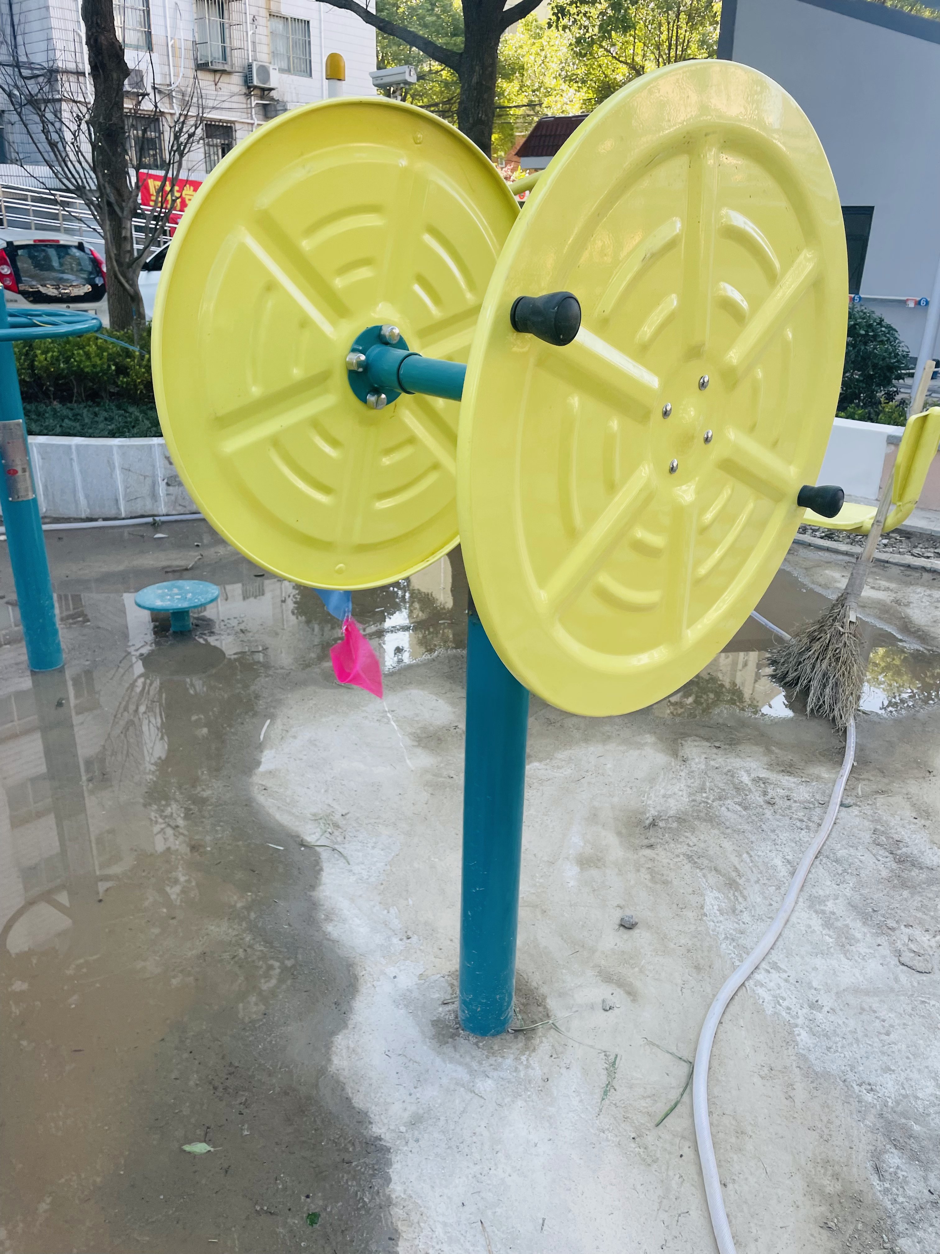 快樂(lè)大轉(zhuǎn)輪 快樂(lè)大轉(zhuǎn)輪