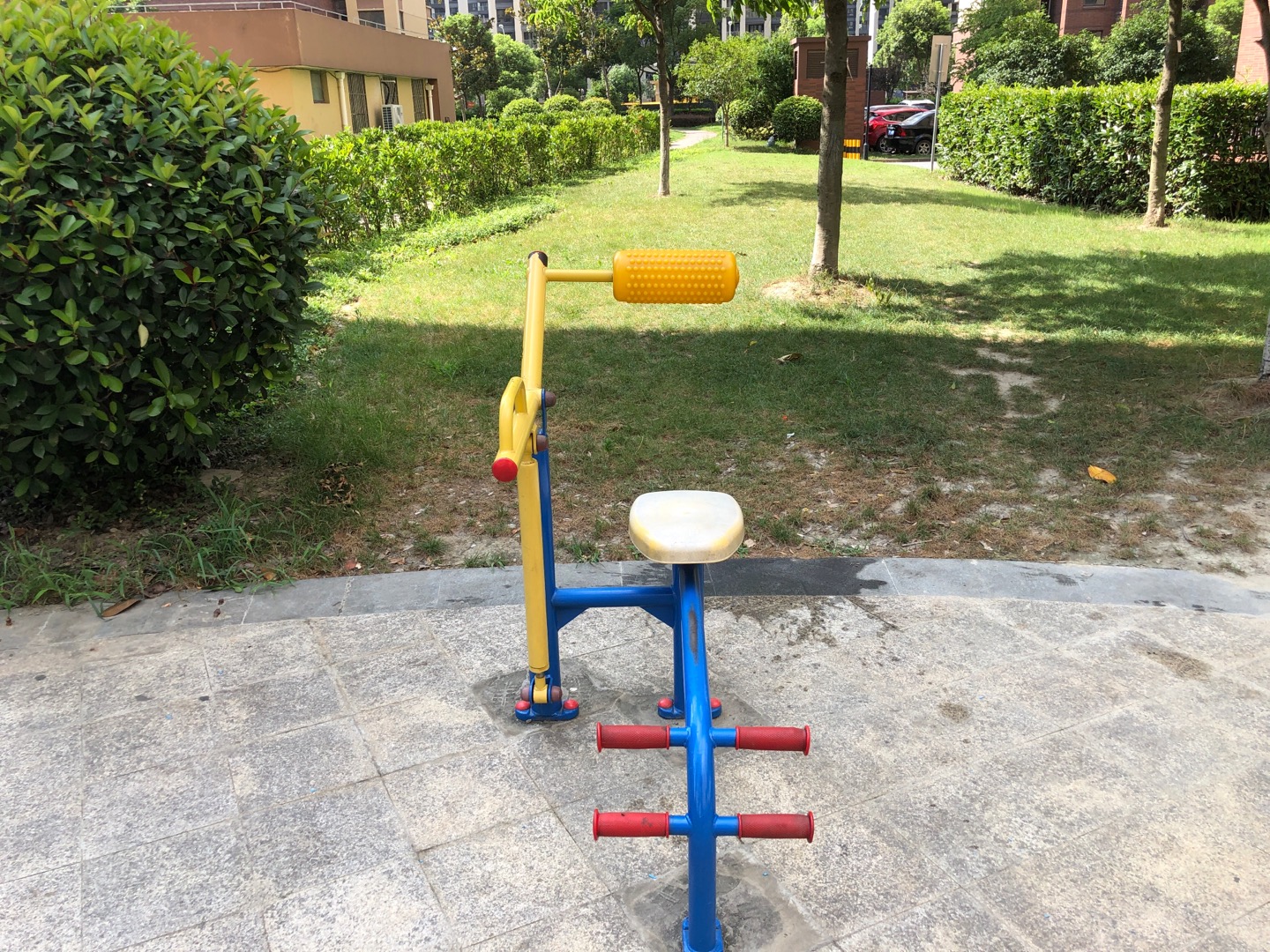 腹背鍛煉器 腹背鍛煉器