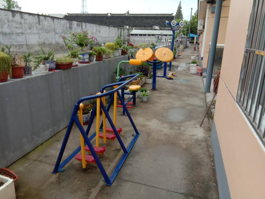 水產(chǎn)小區(qū)健身點(diǎn)