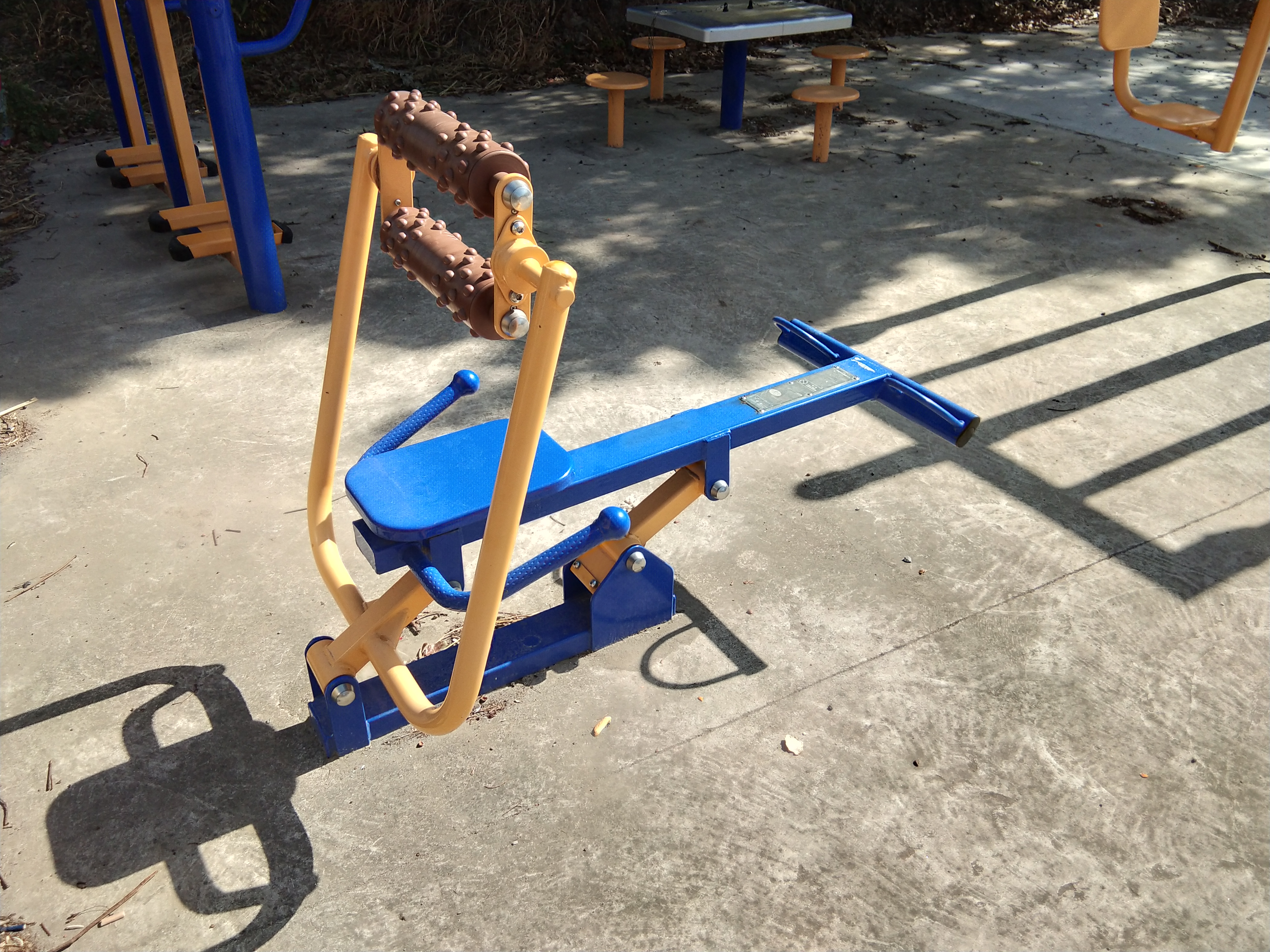 腹背屈伸/劃船訓(xùn)練器