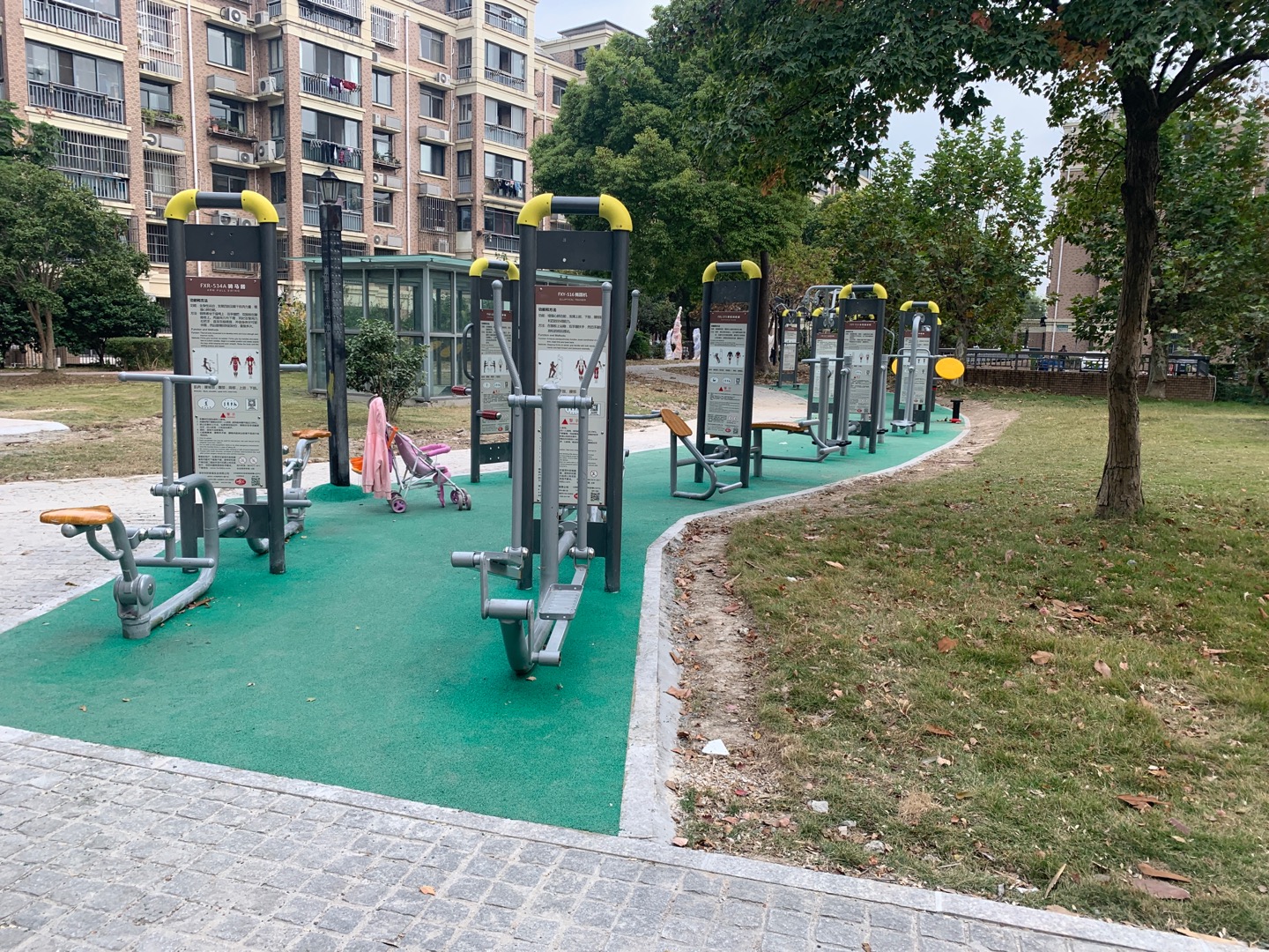 高行鎮(zhèn)高行二居健身苑點(diǎn)3