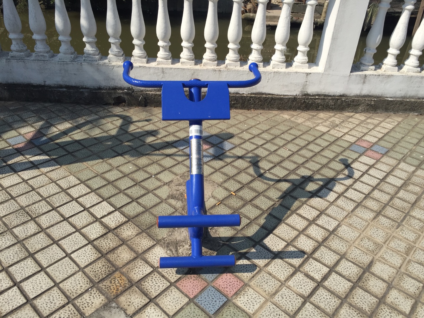 背肌訓(xùn)練器