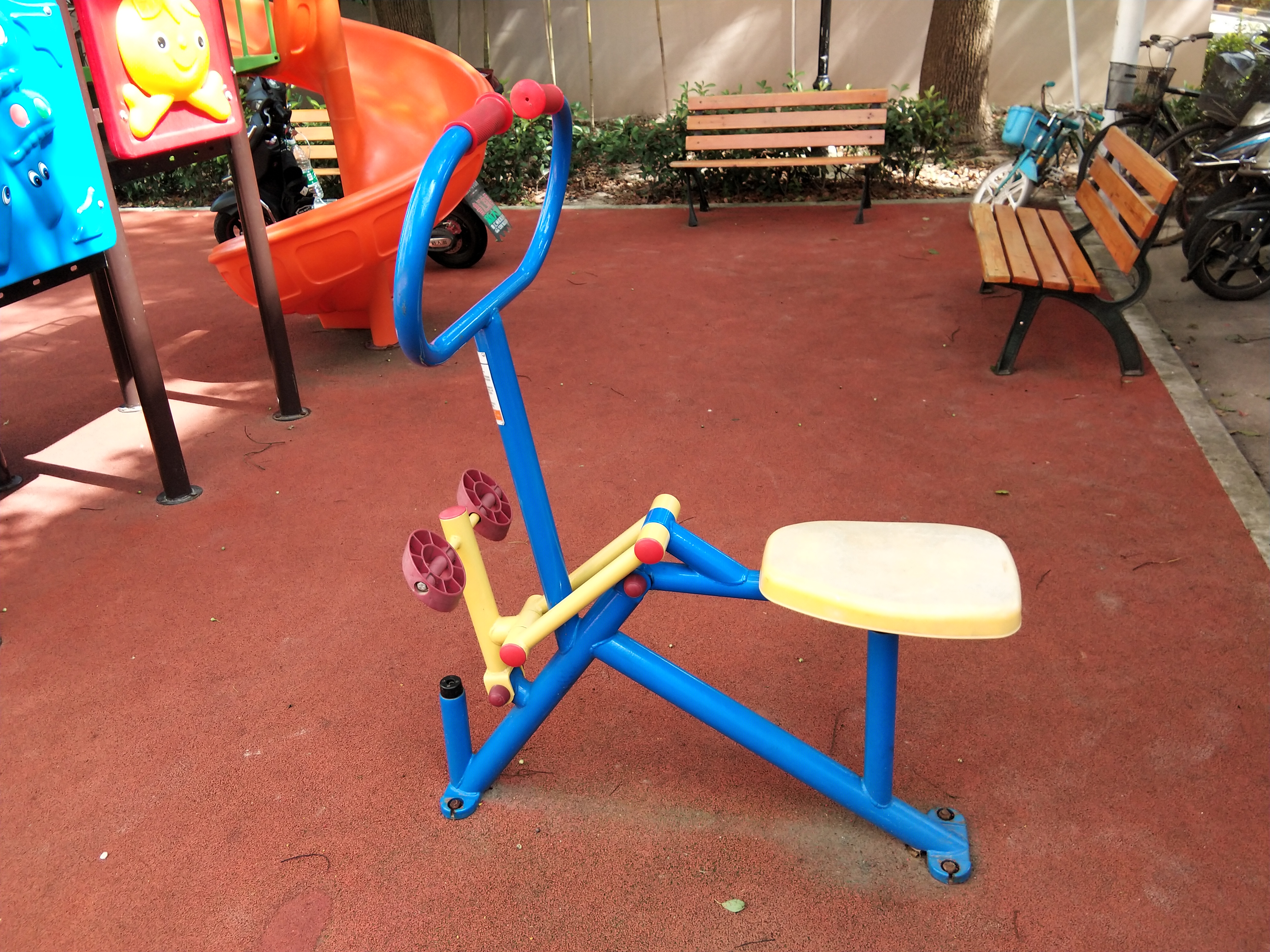 腰力鍛煉器 腰力鍛煉器