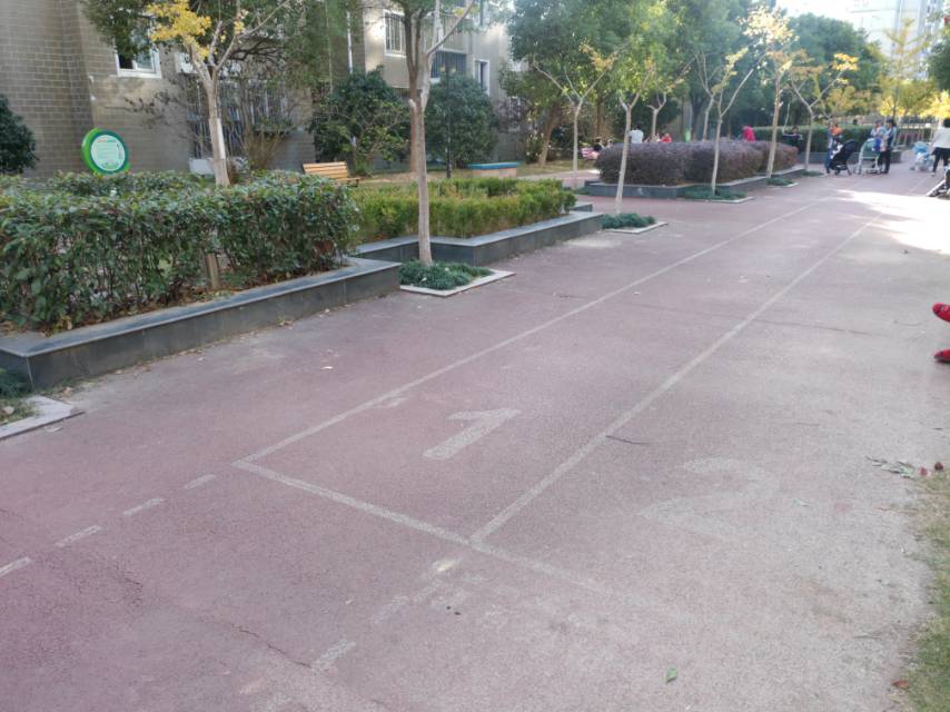 高行綠洲三居健身步道