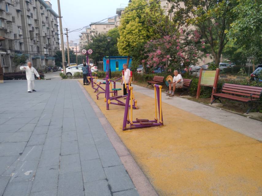 冶金小區(qū)健身點