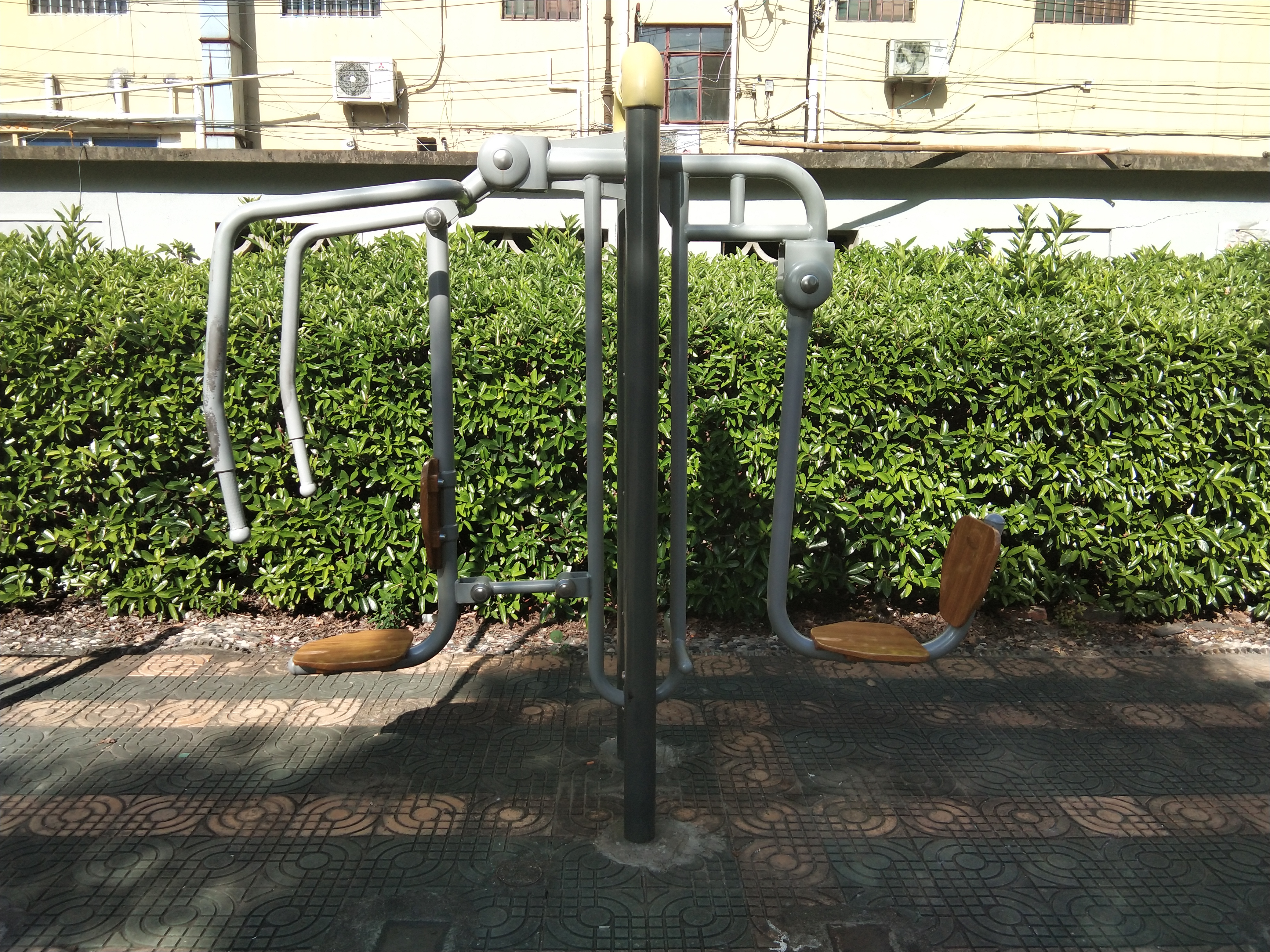 上下肢訓(xùn)練器