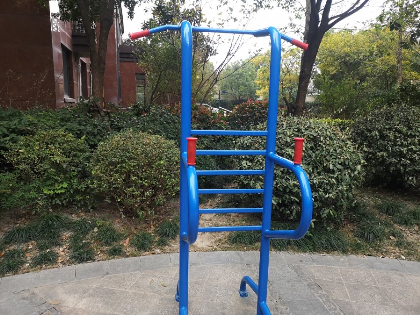 多功能訓(xùn)練器