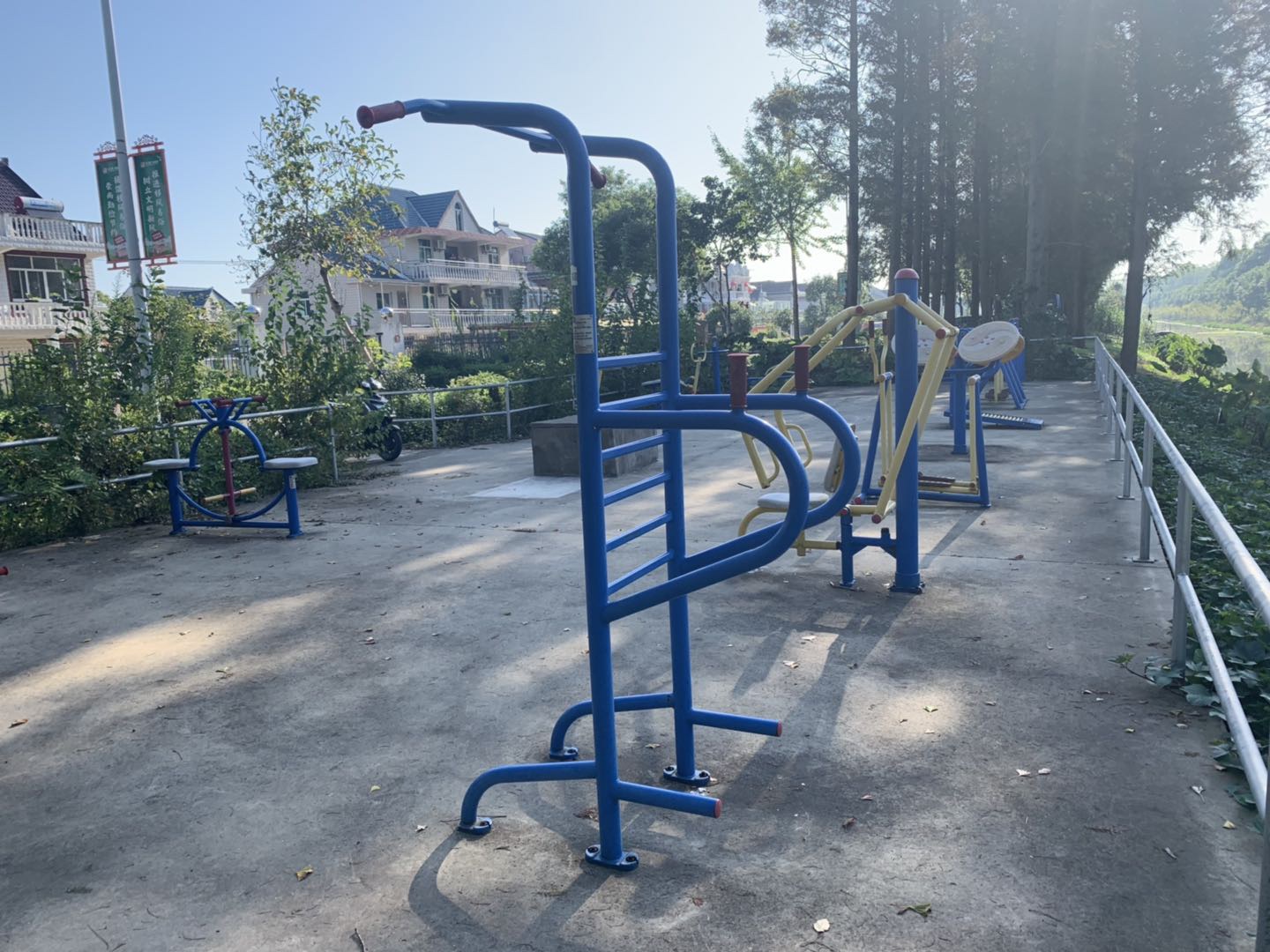 多功能訓(xùn)練器