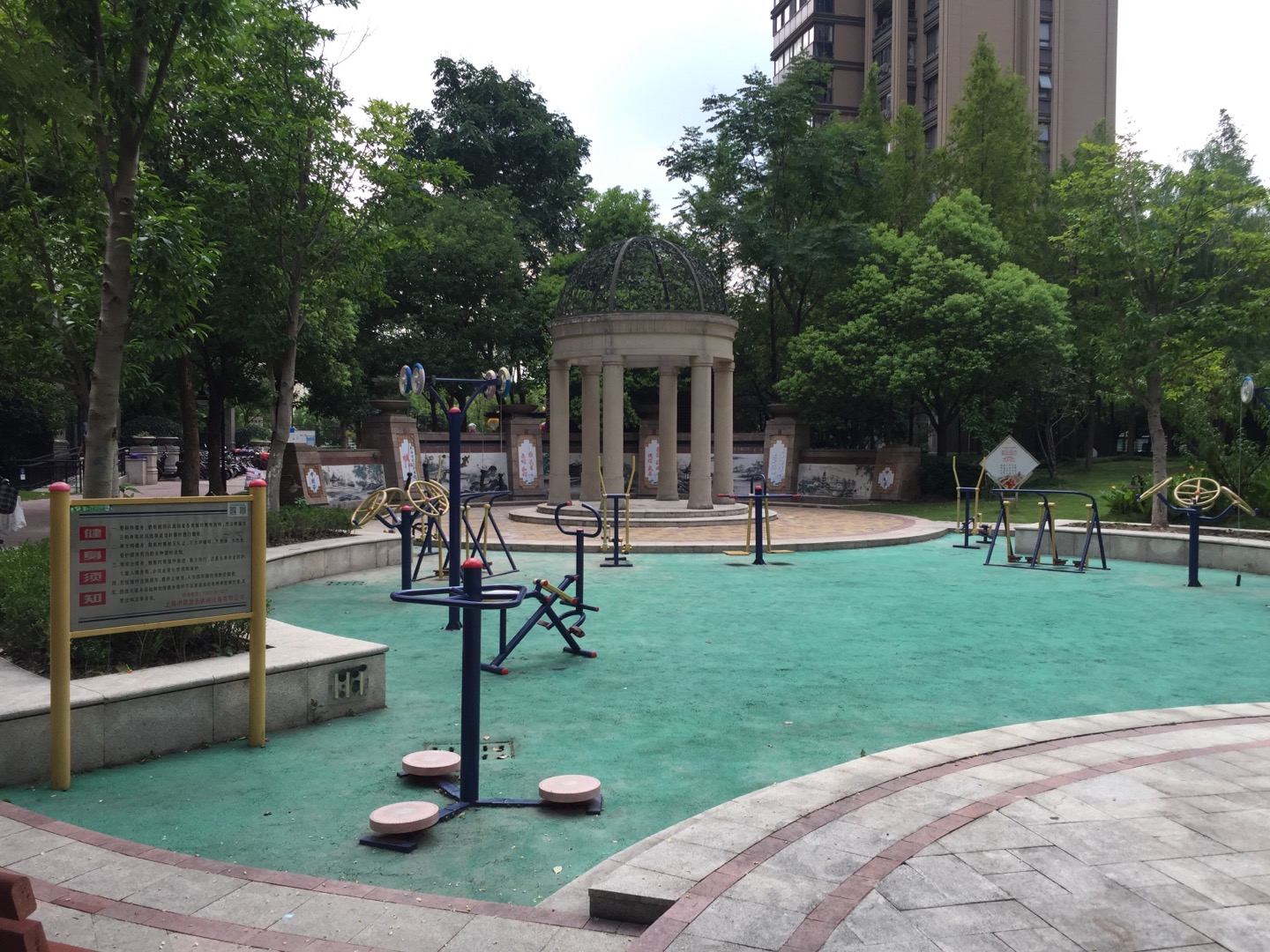 社區(qū)健身點（2）