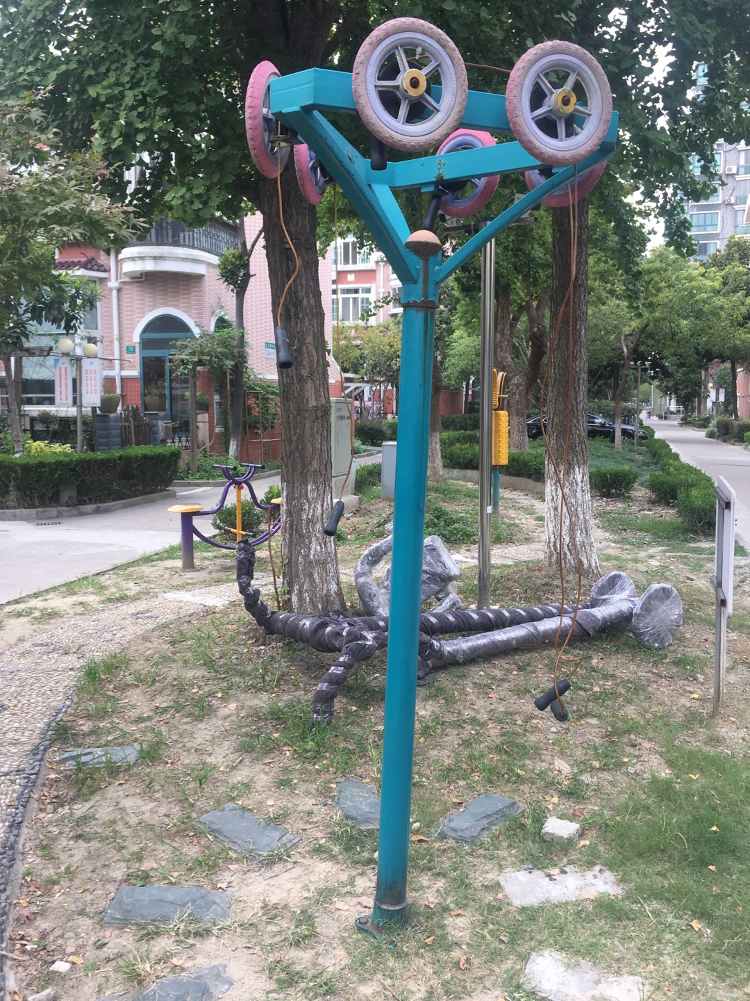 國(guó)亭明珠苑一期益智健身點(diǎn)