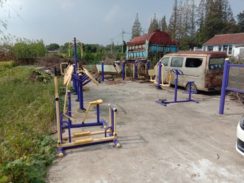 堡鎮(zhèn)財(cái)貿(mào)村石橋10隊(duì)倉(cāng)庫(kù)健身點(diǎn)