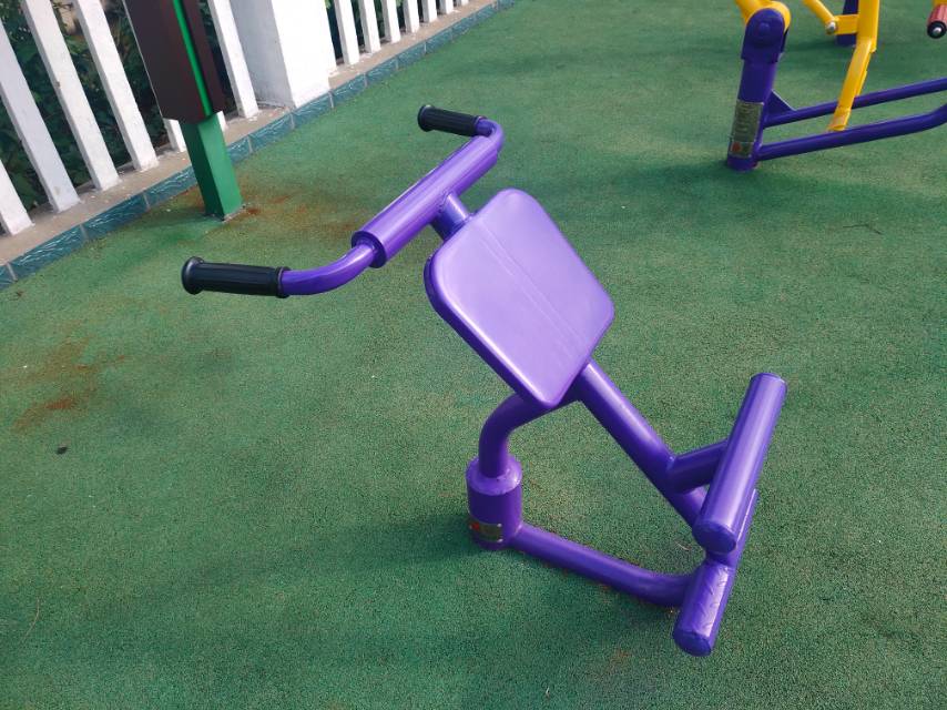 背肌訓(xùn)練器