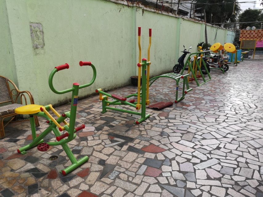 西市街85弄1號前健身點(diǎn)