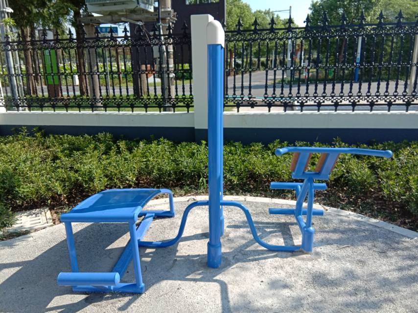 雙立柱腹背訓(xùn)練器