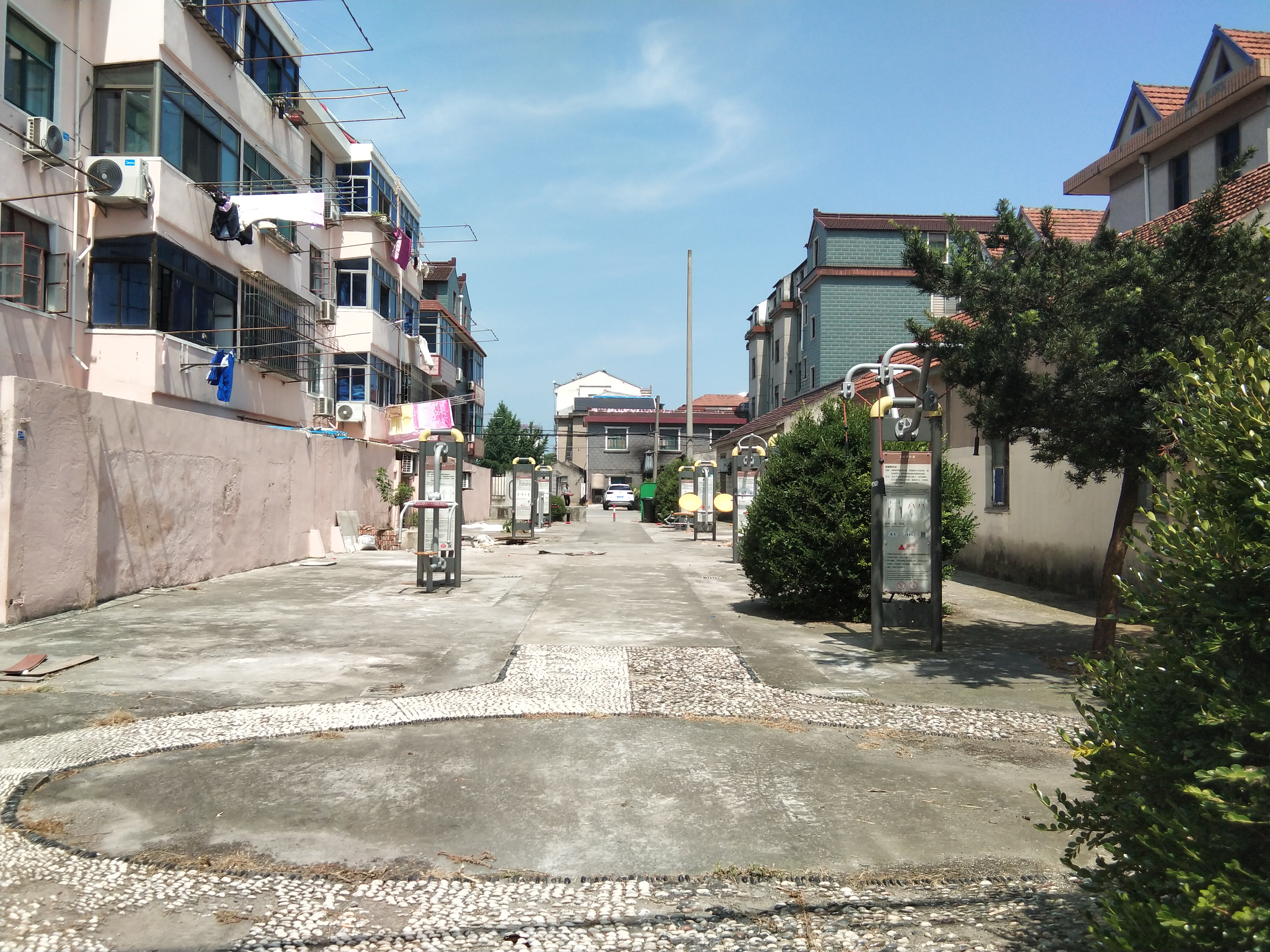 平安居委安友小區(qū)市民益智健身苑點