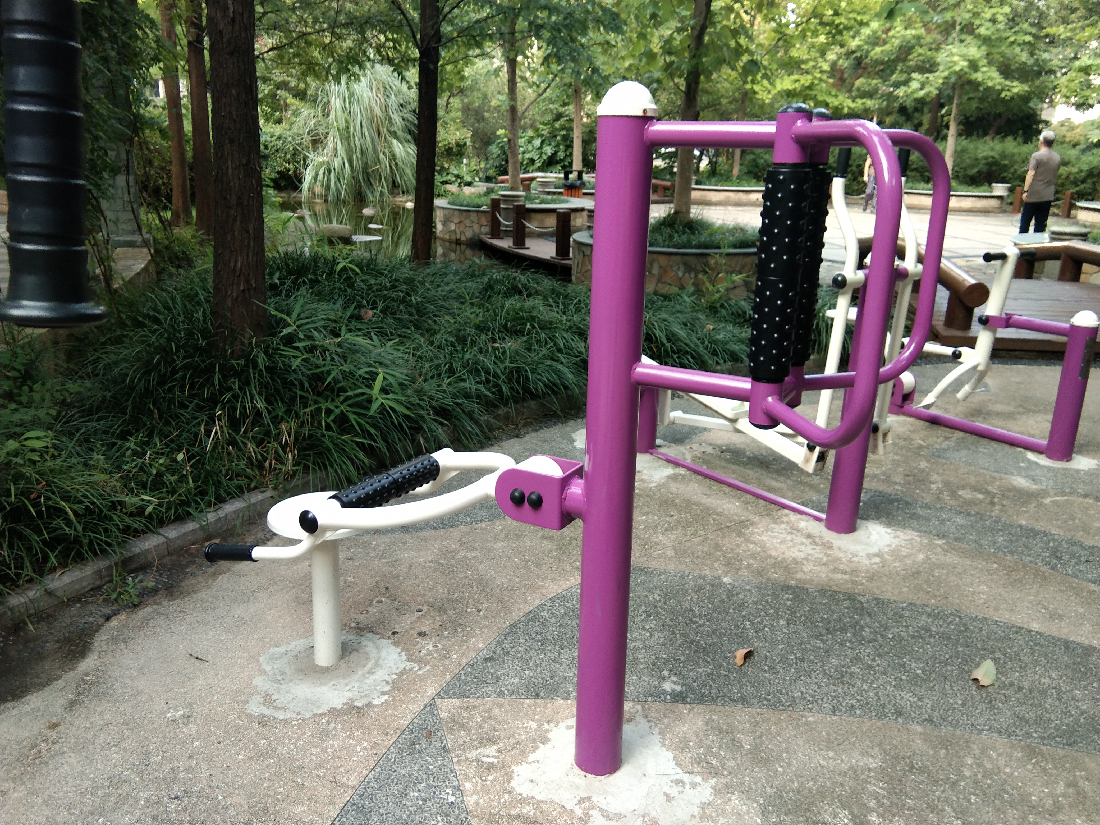 坐式腰背按摩器