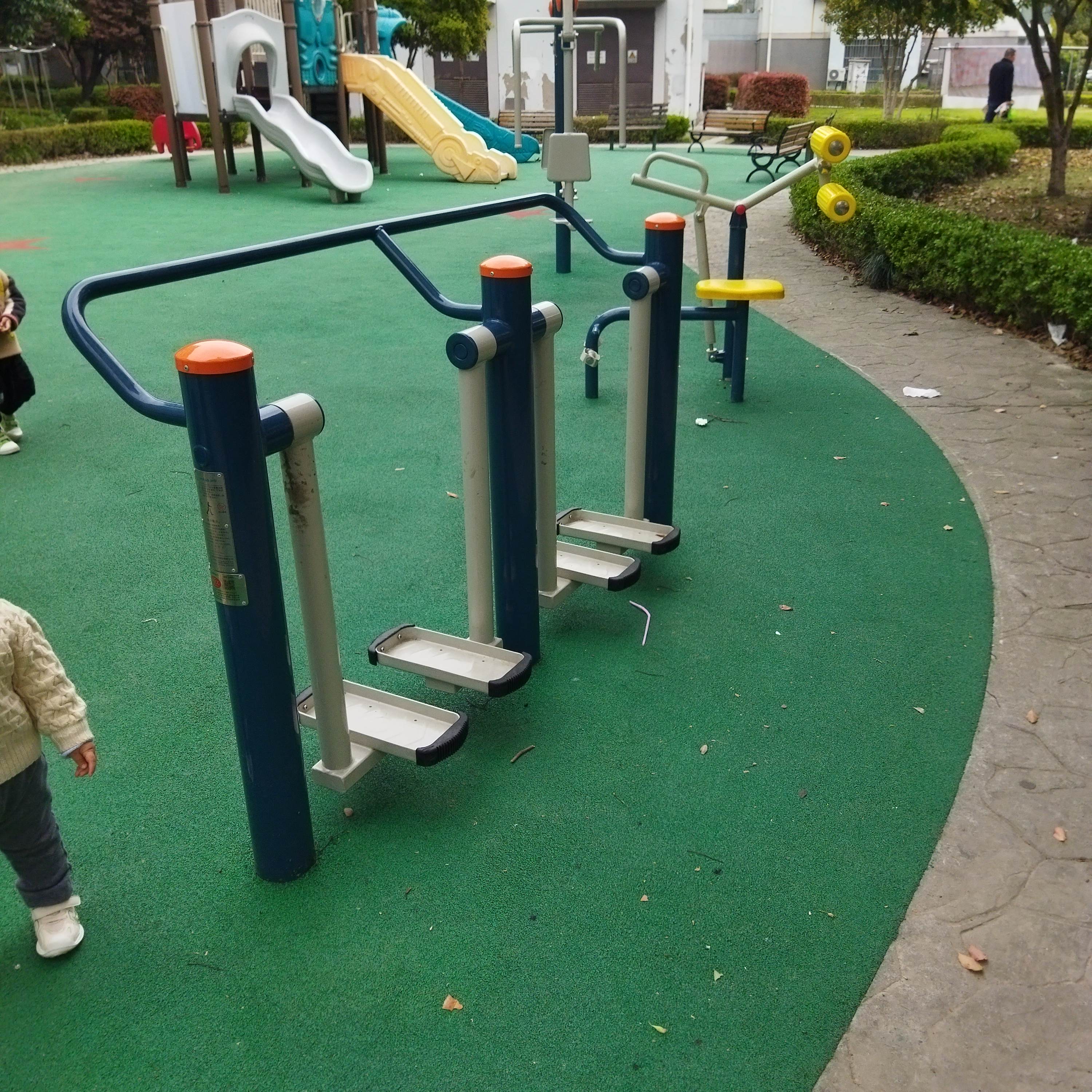 陳家鎮(zhèn)安寓路100弄健身點