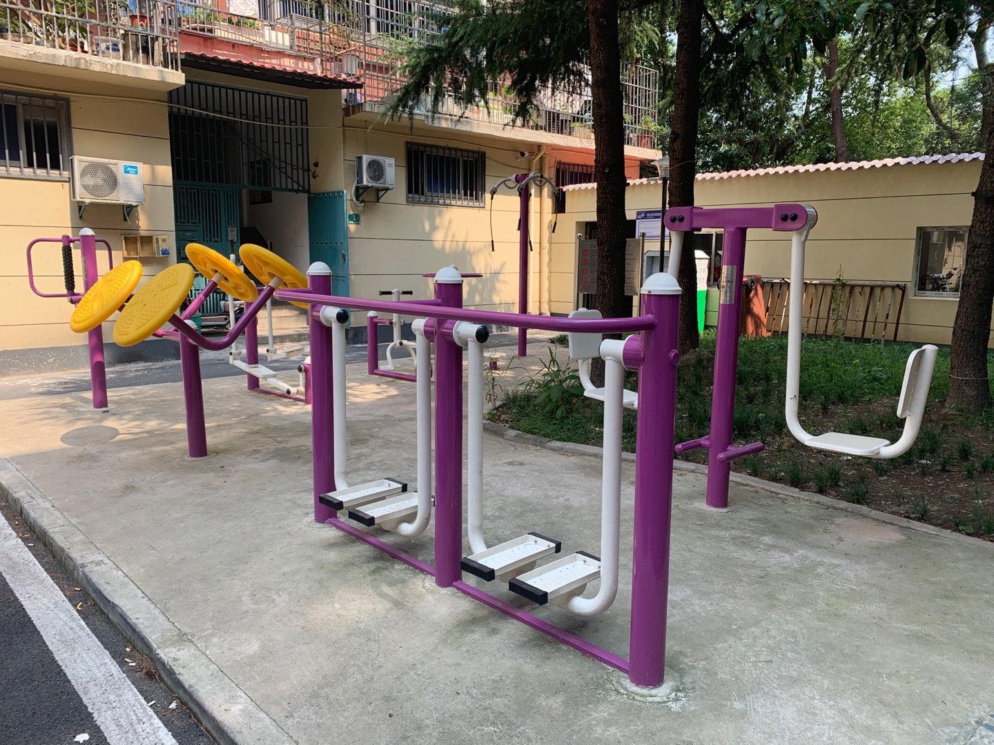 榮樂東路2351弄健身點(diǎn)