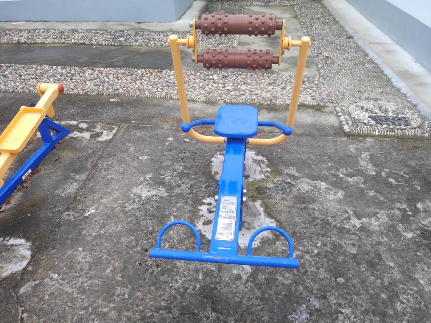 腹背屈伸訓練器