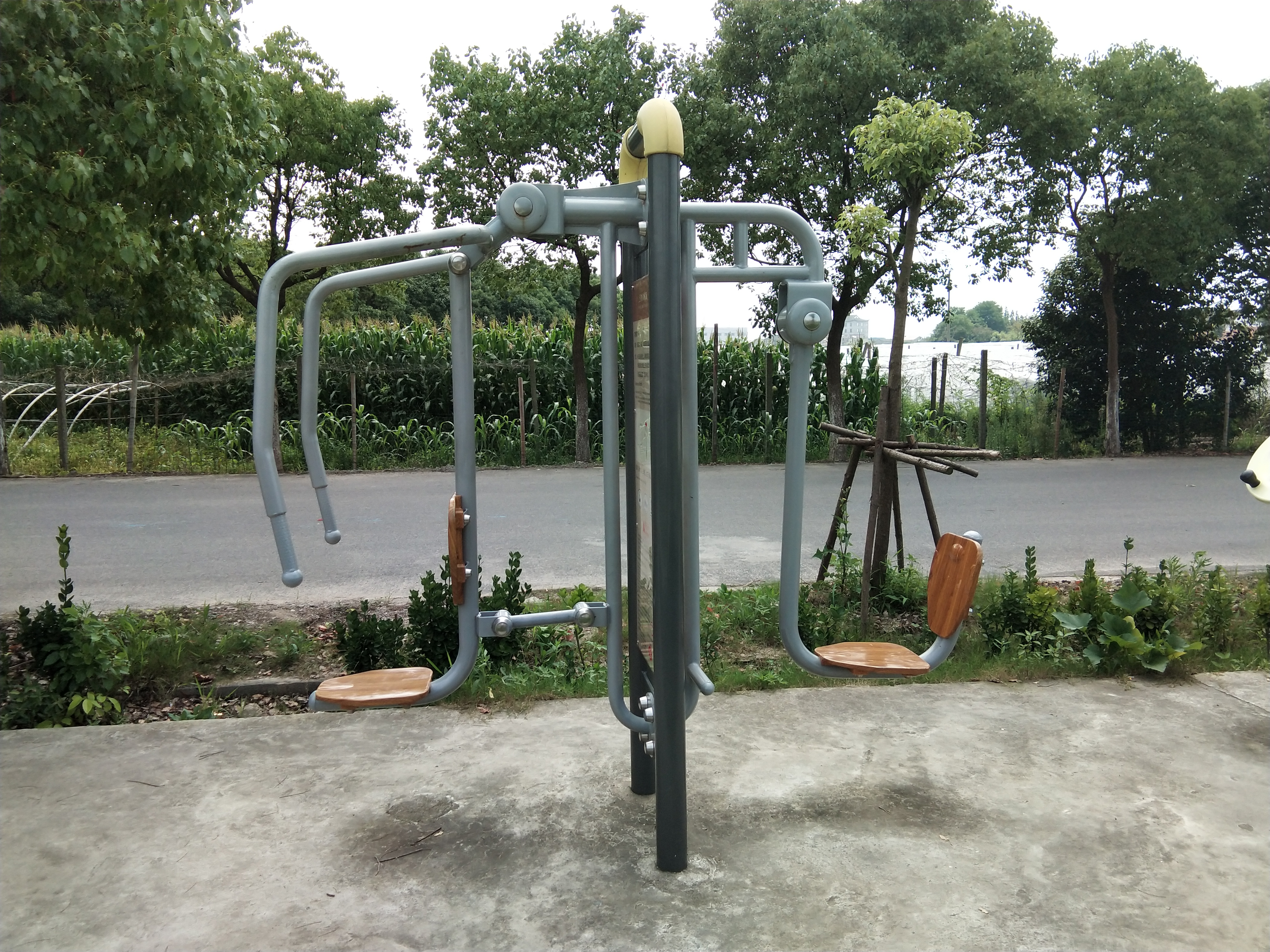 上下肢訓(xùn)練器 上下肢訓(xùn)練器