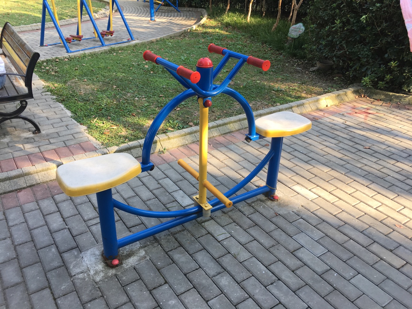 下肢康復(fù)器