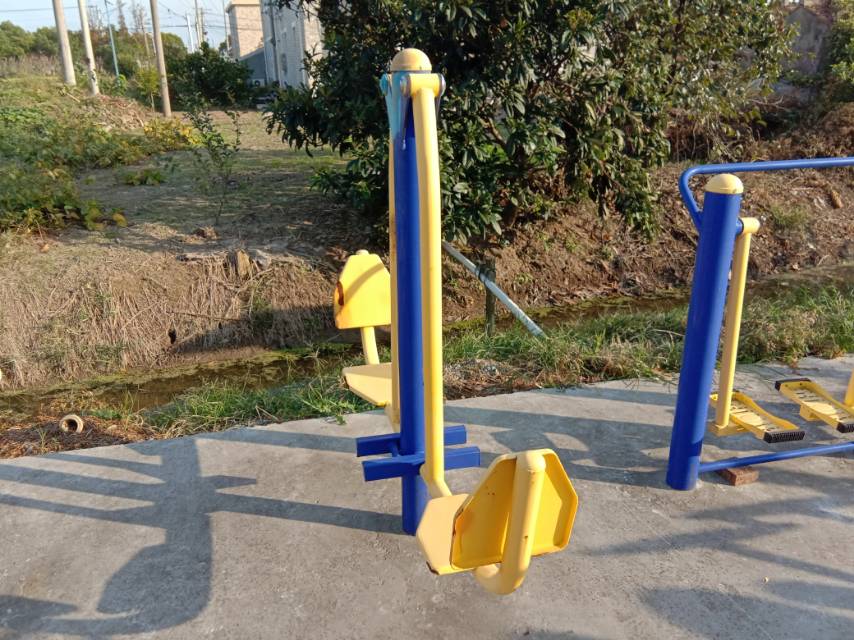 坐蹬訓(xùn)練器