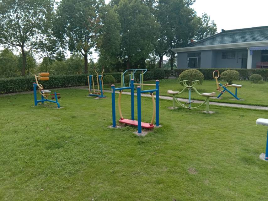 石湖蕩鎮(zhèn)敬老院健身點(diǎn)