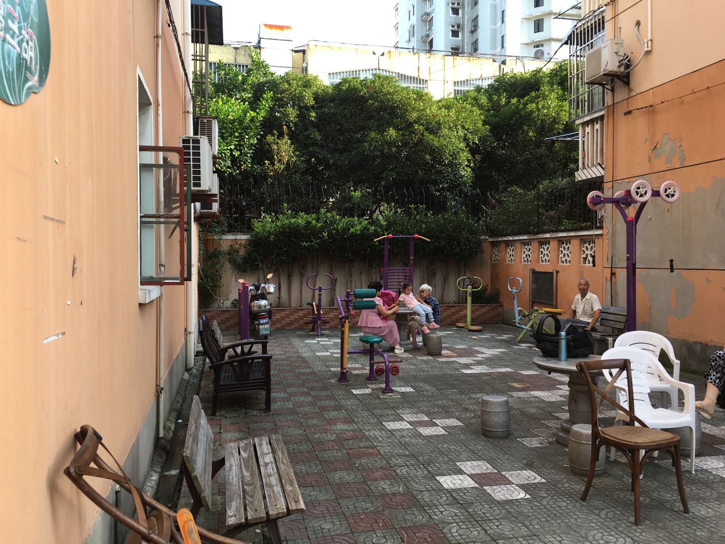 密山二村健身點(diǎn)  2