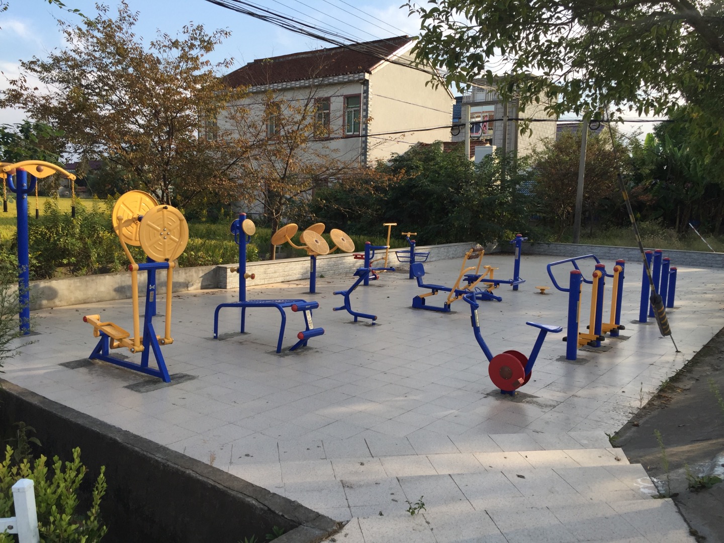 廟鎮(zhèn)聯(lián)益村健身點