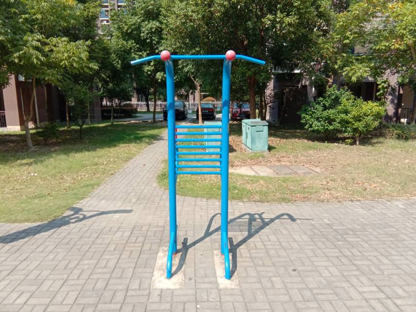 多功能訓(xùn)練器