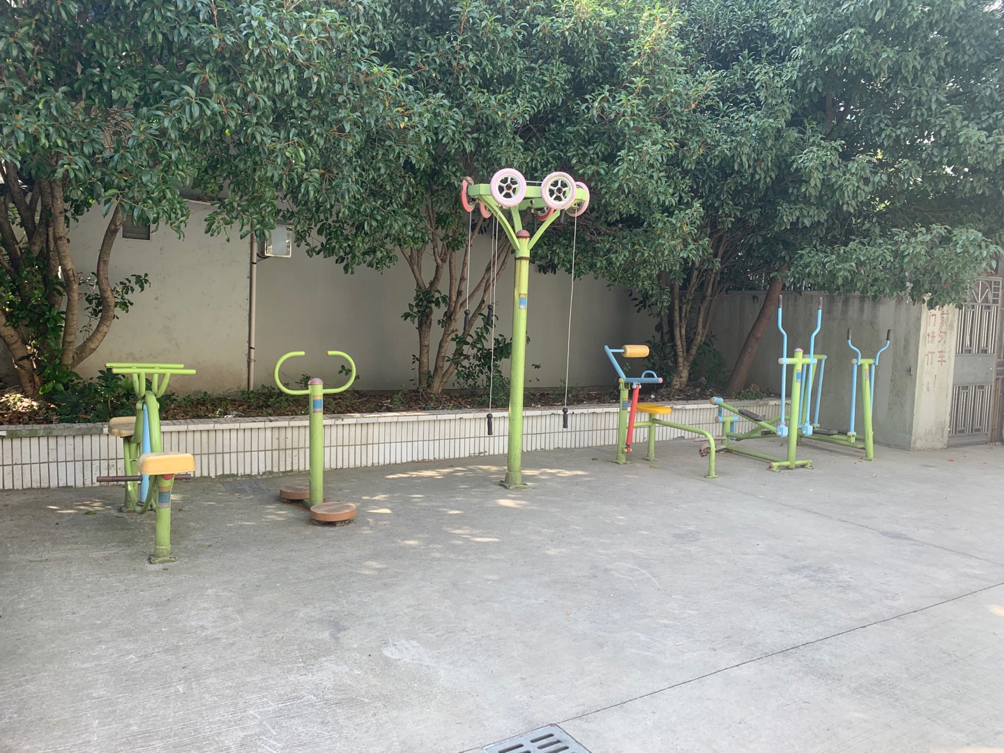 荷三居委市民益智健身點