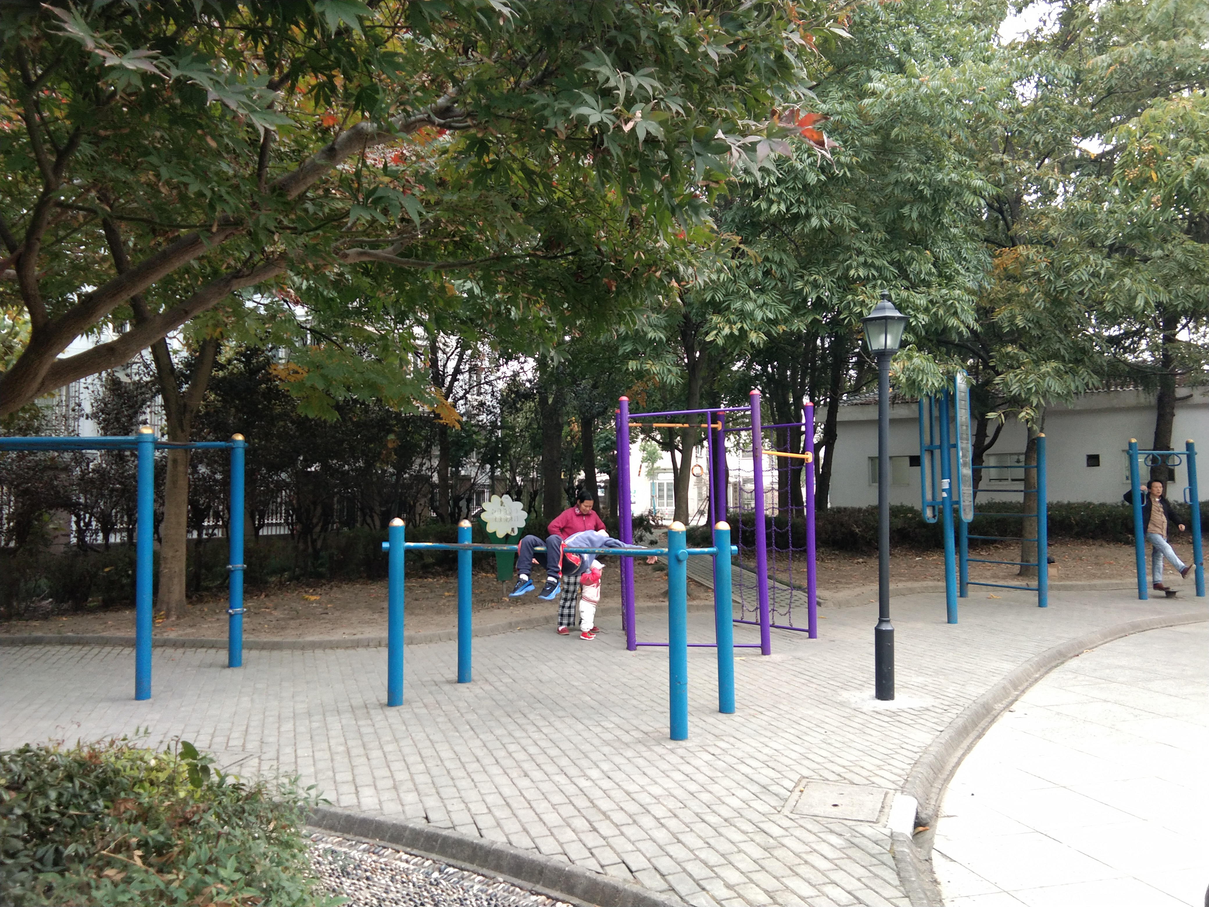 綠地廣場健身苑點(diǎn)