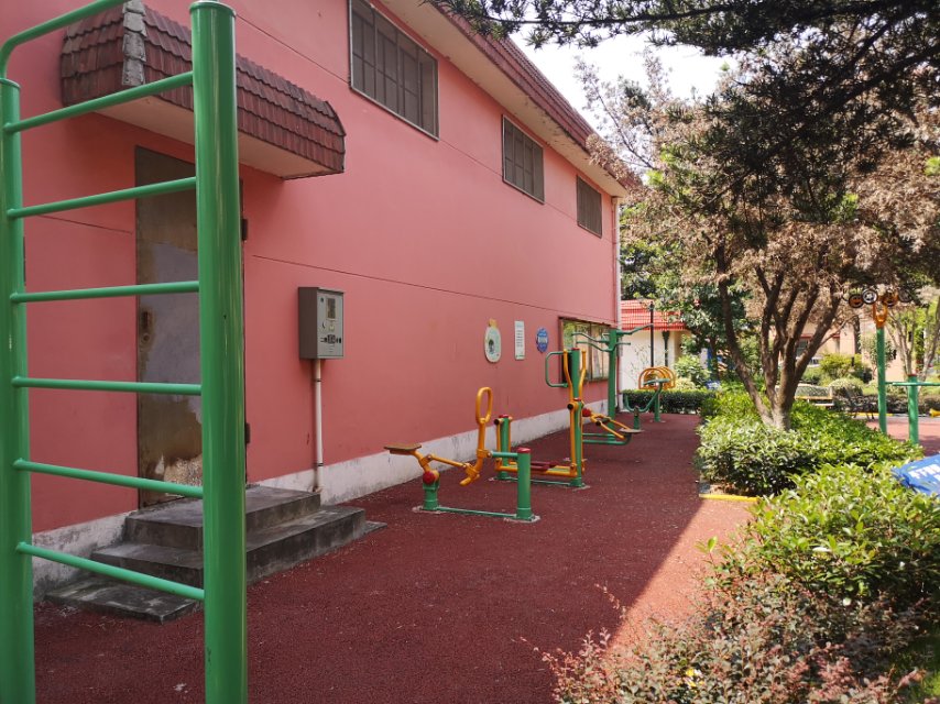 航華四村三居委健身苑點C