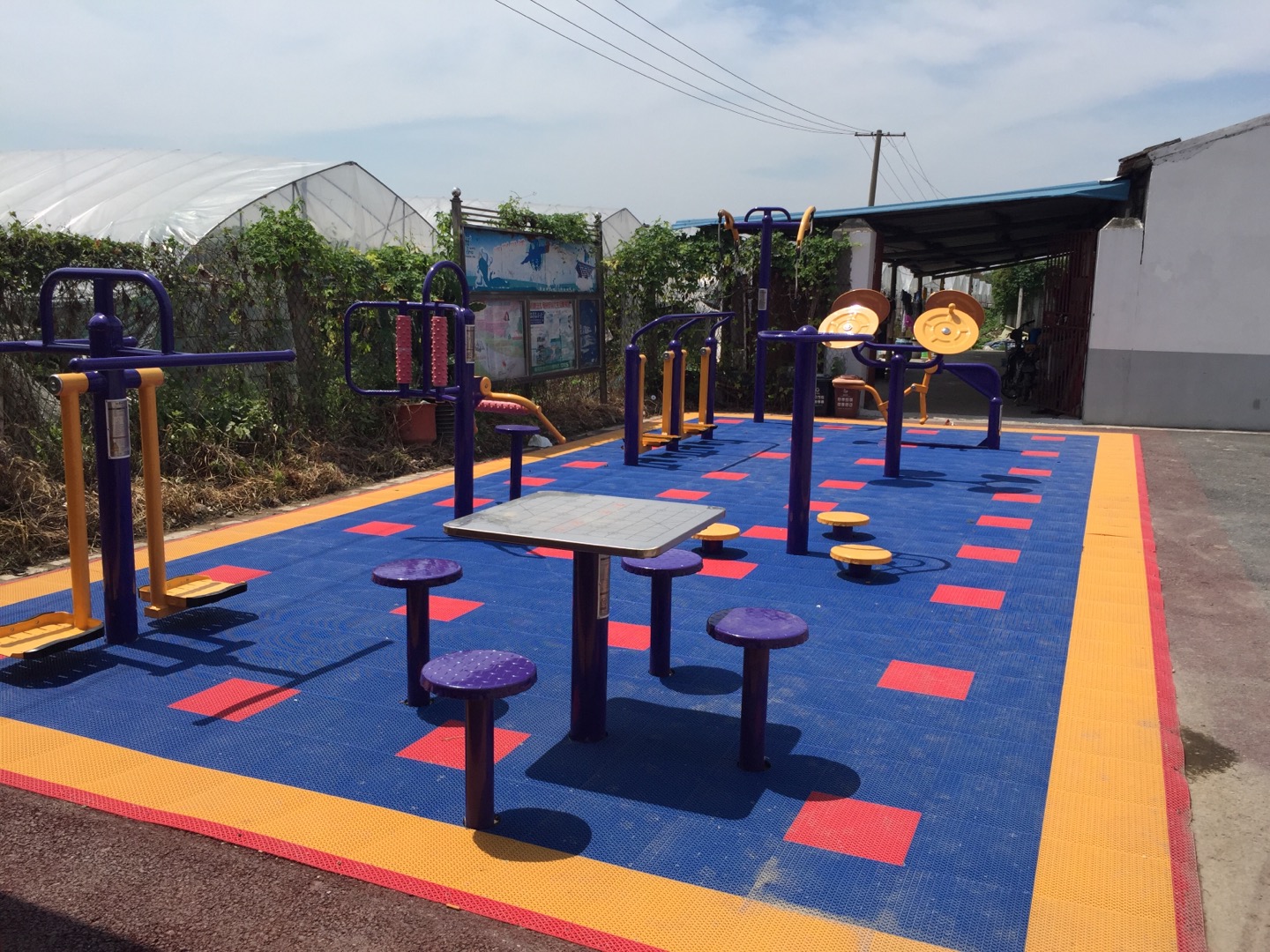 新苗村薄家健身點(diǎn)