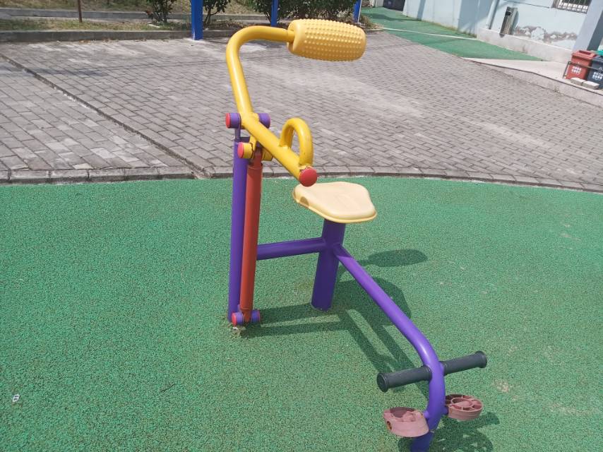 腹背訓(xùn)練器