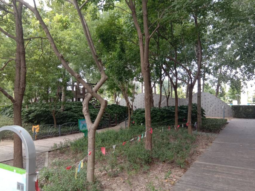 石岡門塘兒童公園運(yùn)動(dòng)場(chǎng)