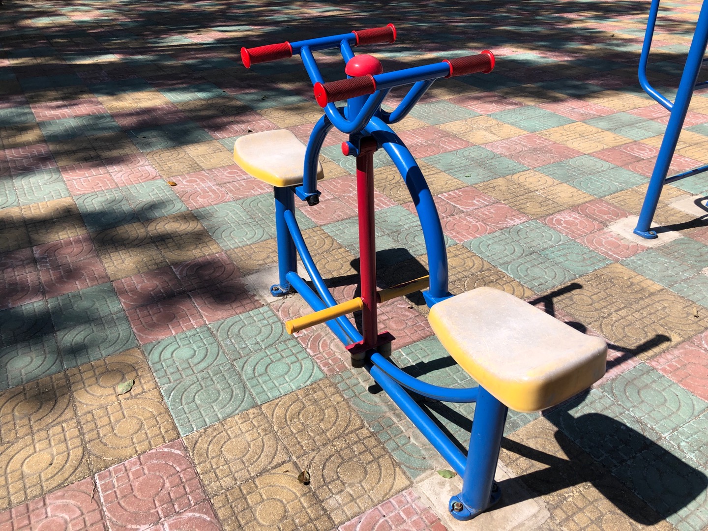 下肢康復(fù)器