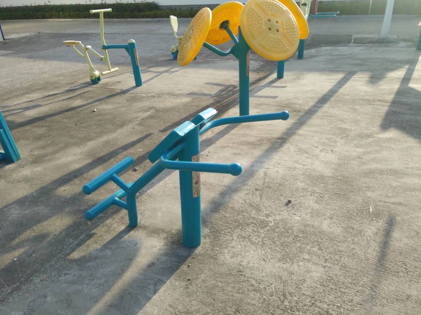 背肌訓(xùn)練器