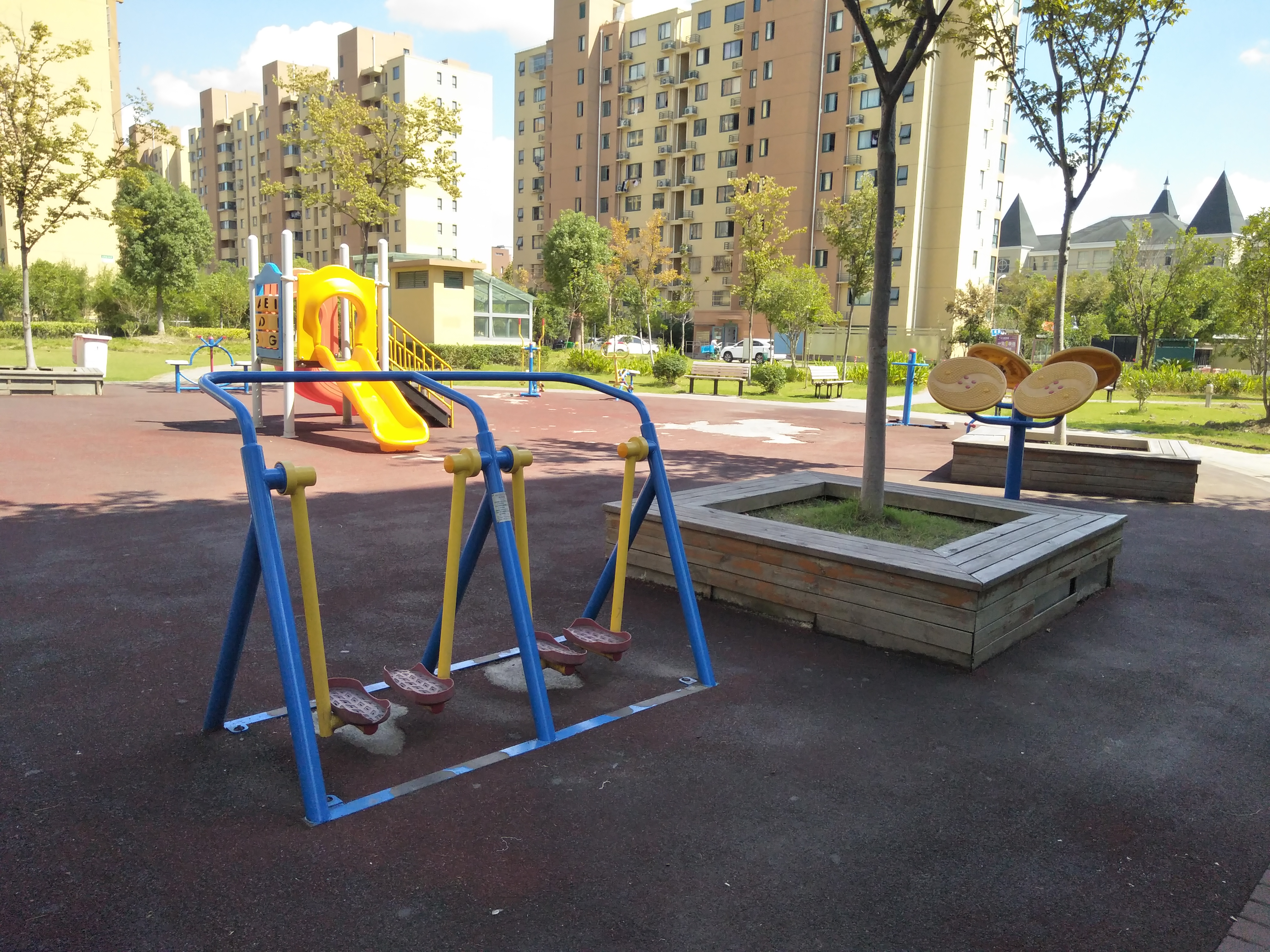 駿苑小區(qū)健身點A