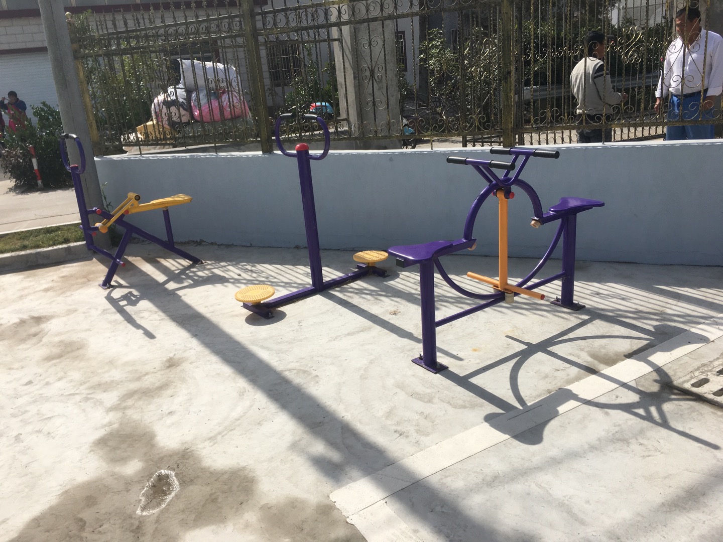 老港鎮(zhèn)大河村民委員會(huì)健身苑點(diǎn)