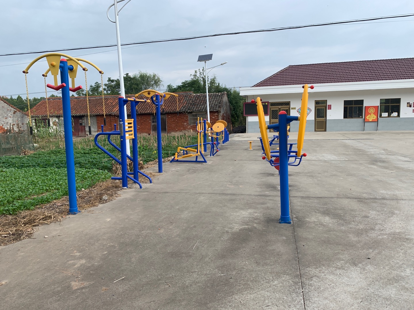 建墾村14隊健身點